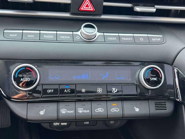 Certified 2023 Hyundai Elantra Limited w/ Preferred Accessory Package FWD image 29