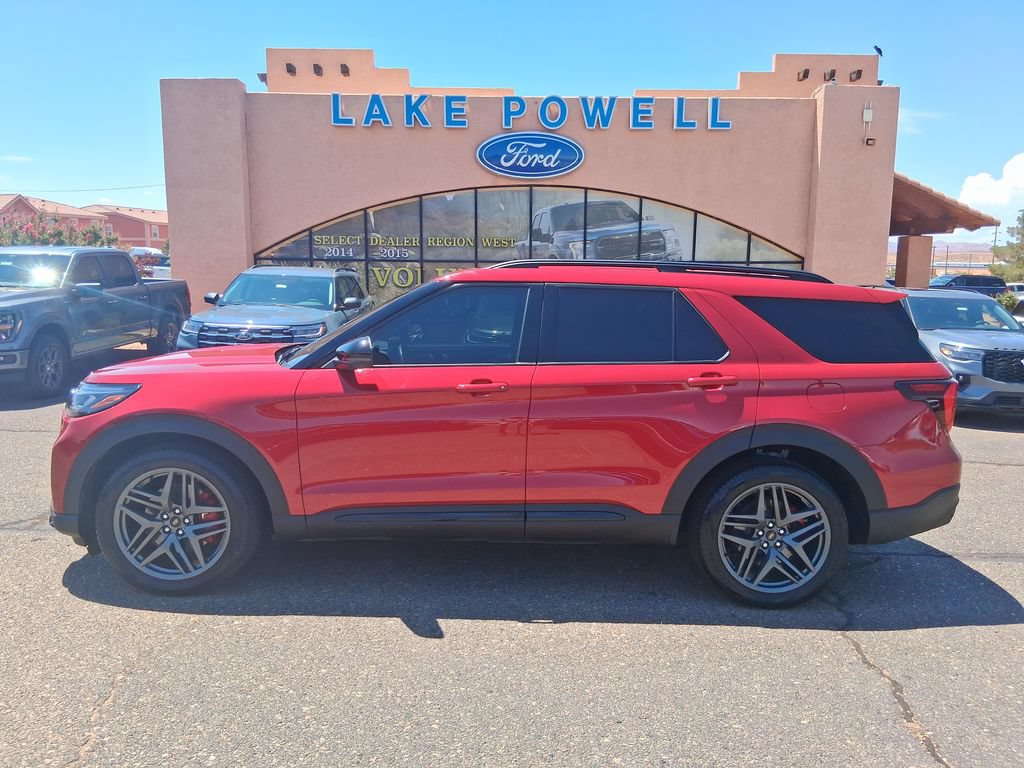 Used 2025 Ford Explorer ST w/ Sun And Sound Package AWD/4WD image 2