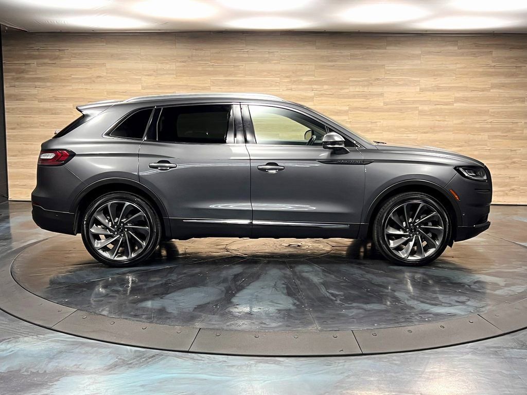 Used 2022 Lincoln Nautilus Reserve w/ Equipment Group 201A AWD/4WD image 12