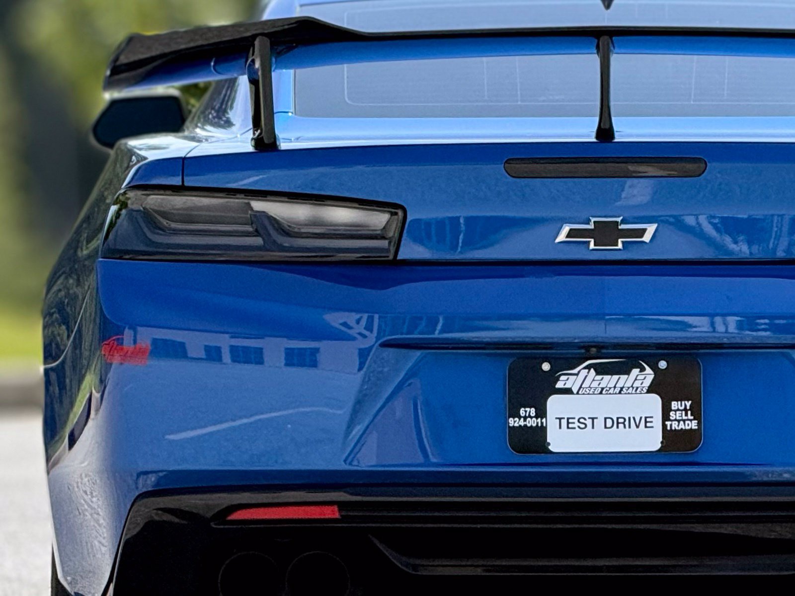 Used 2018 Chevrolet Camaro SS RWD image 16