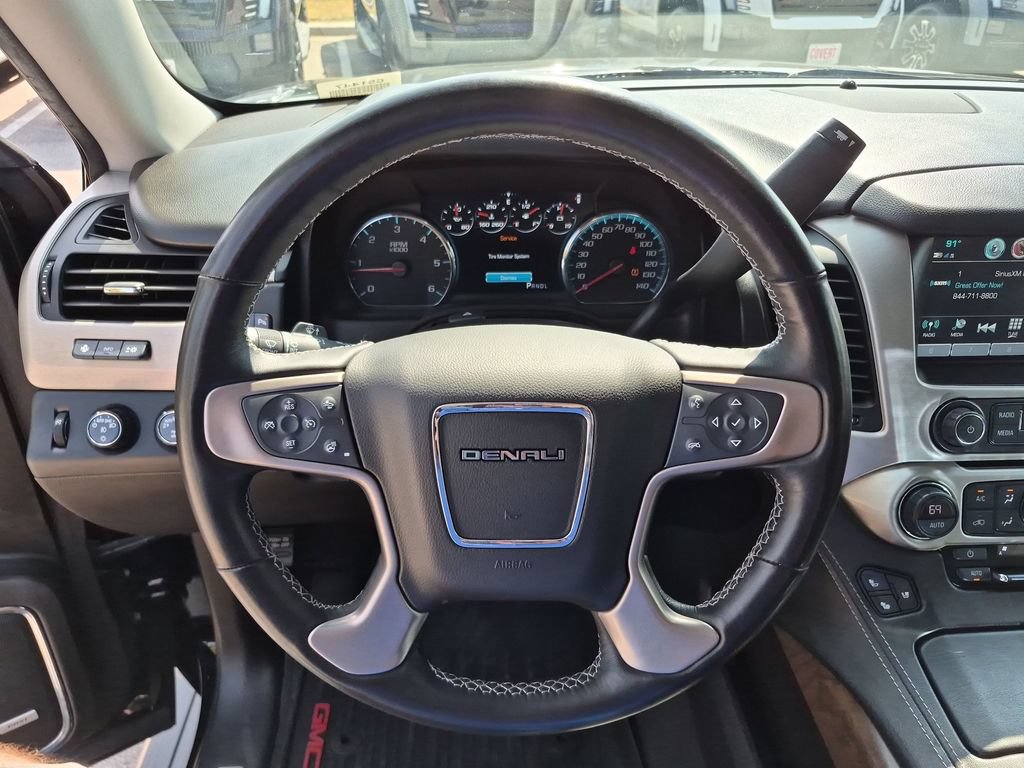 Used 2019 GMC Yukon XL Denali AWD/4WD image 24