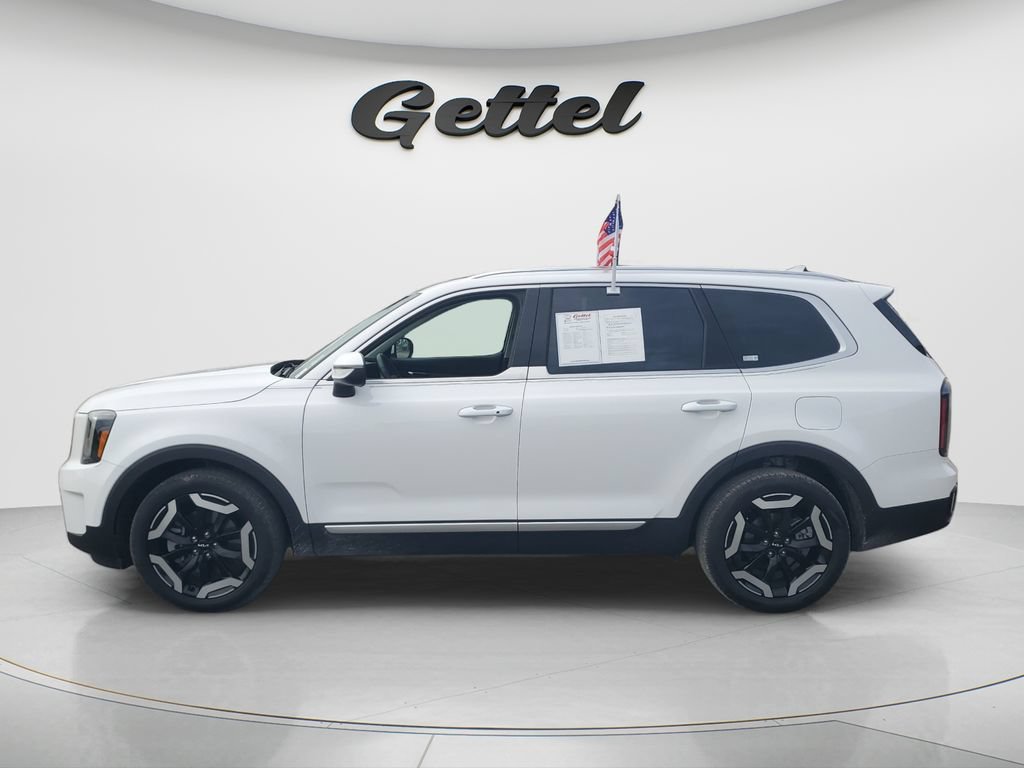 Used 2025 Kia Telluride EX w/ EX Captain's Chair Package AWD/4WD image 8