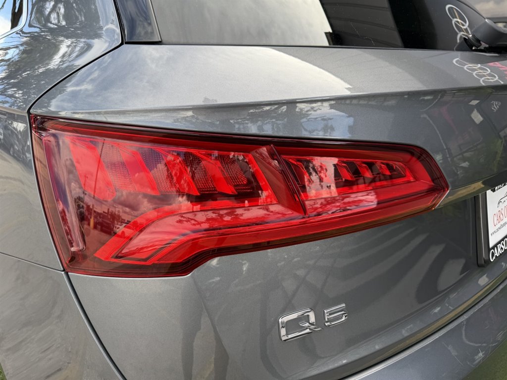Used 2018 Audi Q5 2.0T Premium Plus w/ Premium Plus Package AWD/4WD image 11