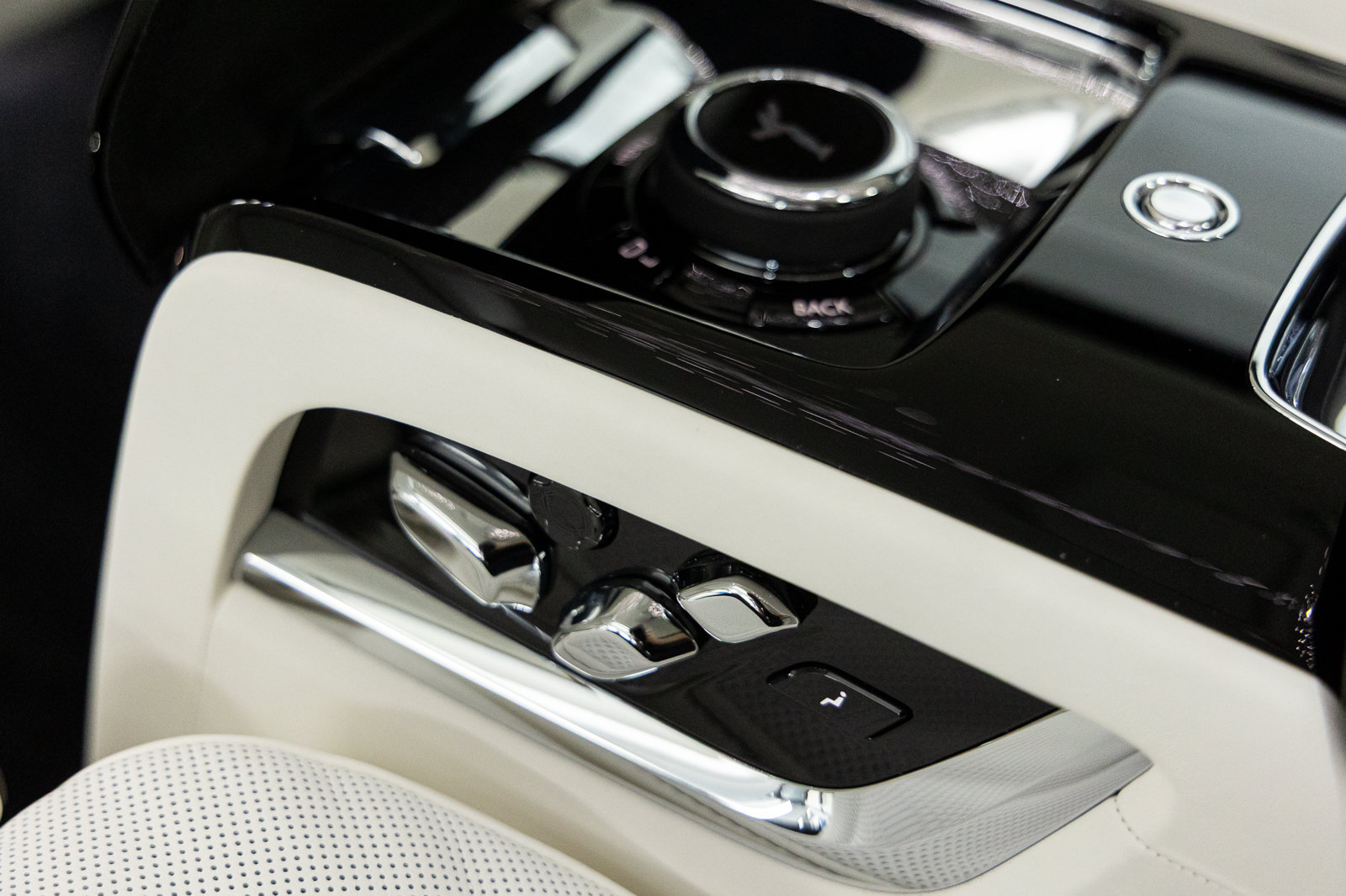 New 2027 Rolls-Royce Ghost Extended Wheelbase AWD/4WD image 71