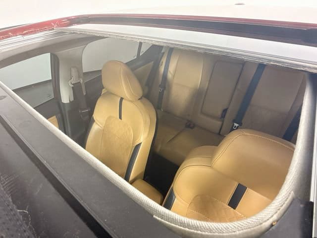 Used 2023 Nissan Sentra SV w/ SV Premium Package FWD image 21