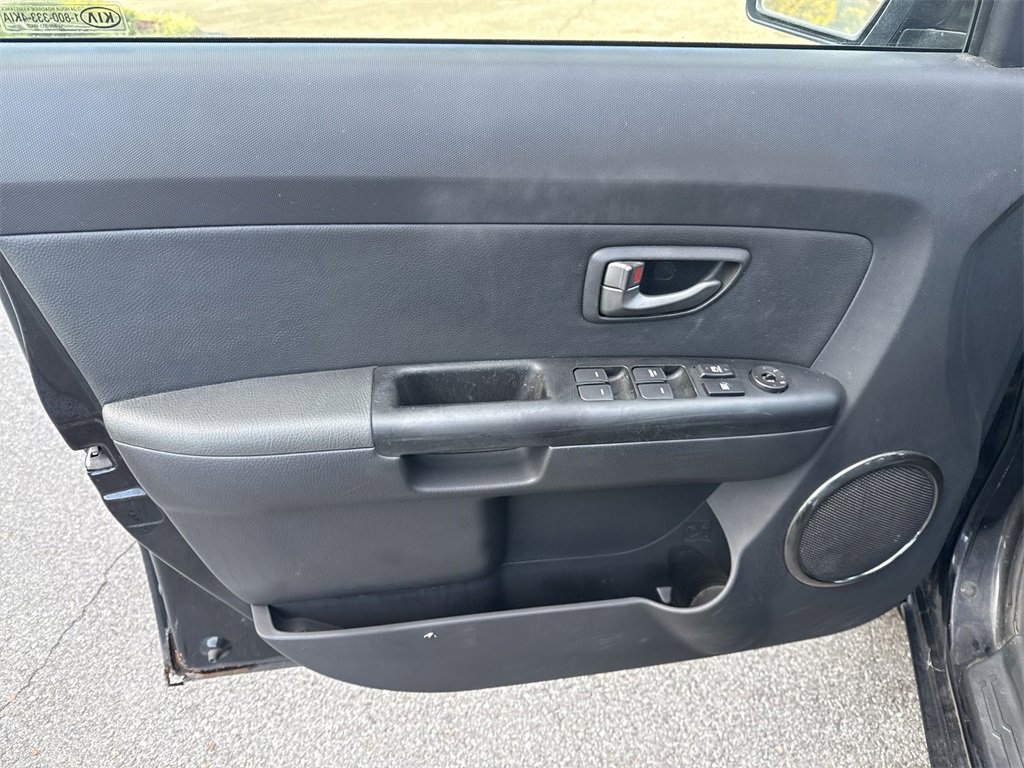 Used 2011 Kia Soul + image 18