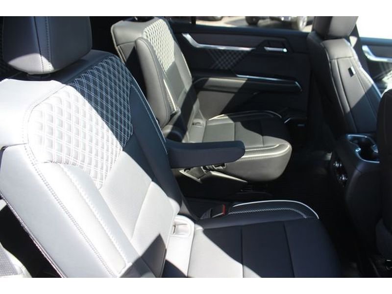 New 2026 GMC Acadia Denali w/ Super Cruise Package image 29