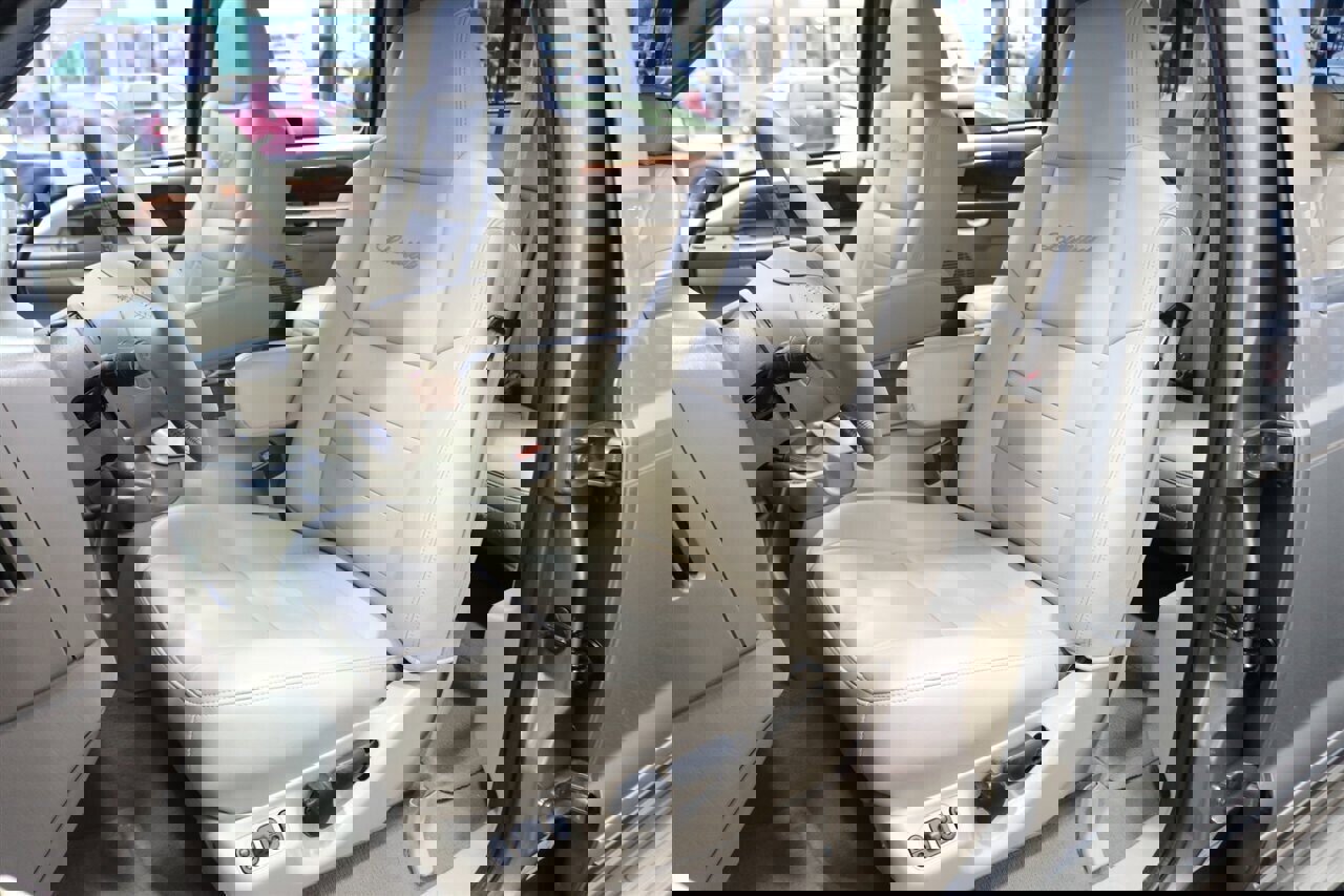 Used 2002 Ford Excursion Limited image 16