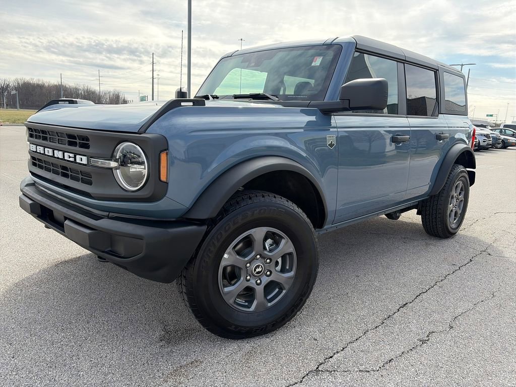 Used 2025 Ford Bronco Big Bend image 3