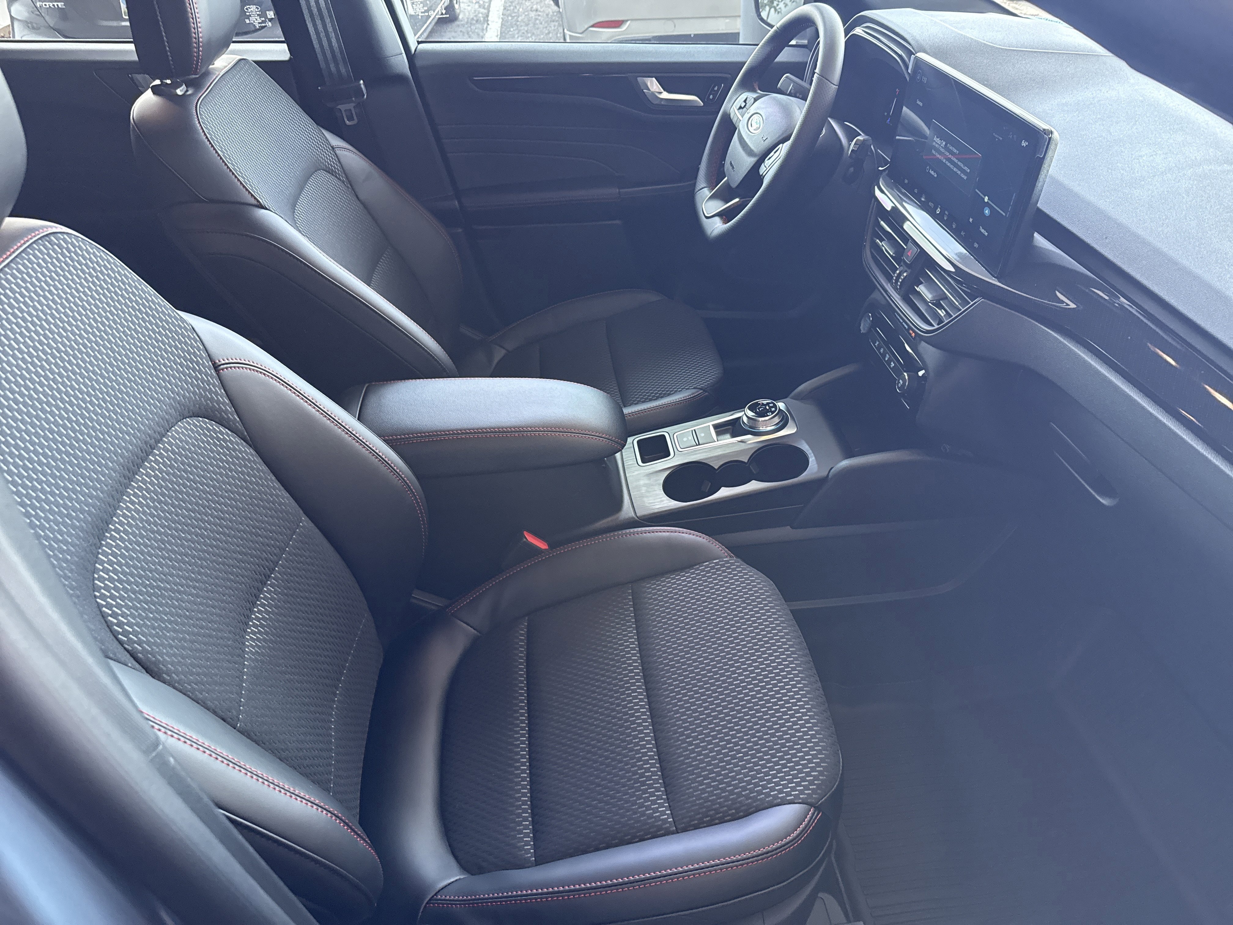 New 2026 Ford Escape ST-Line w/ Tech Pack #1 FWD image 18