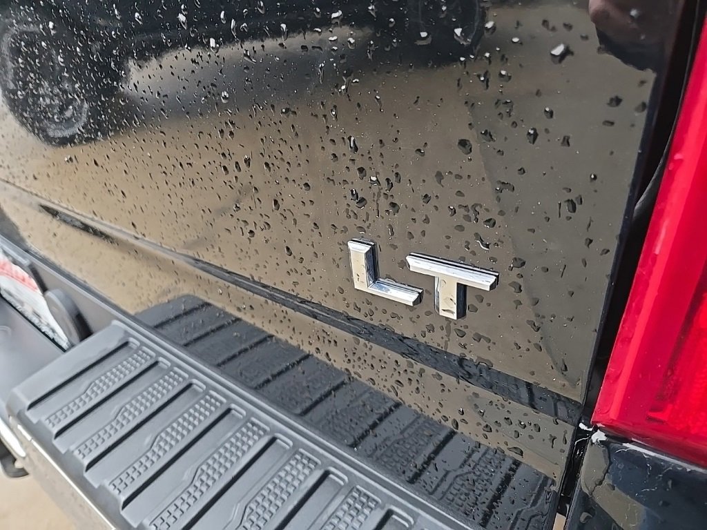 Used 2024 Chevrolet Silverado 2500 LT image 27