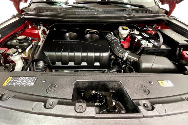 Used 2018 Ford Explorer XLT w/ Equipment Group 202A image 10