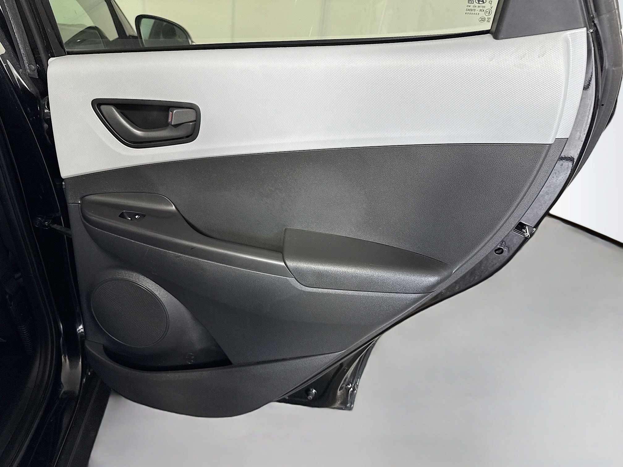 Used 2018 Hyundai Kona SEL image 28