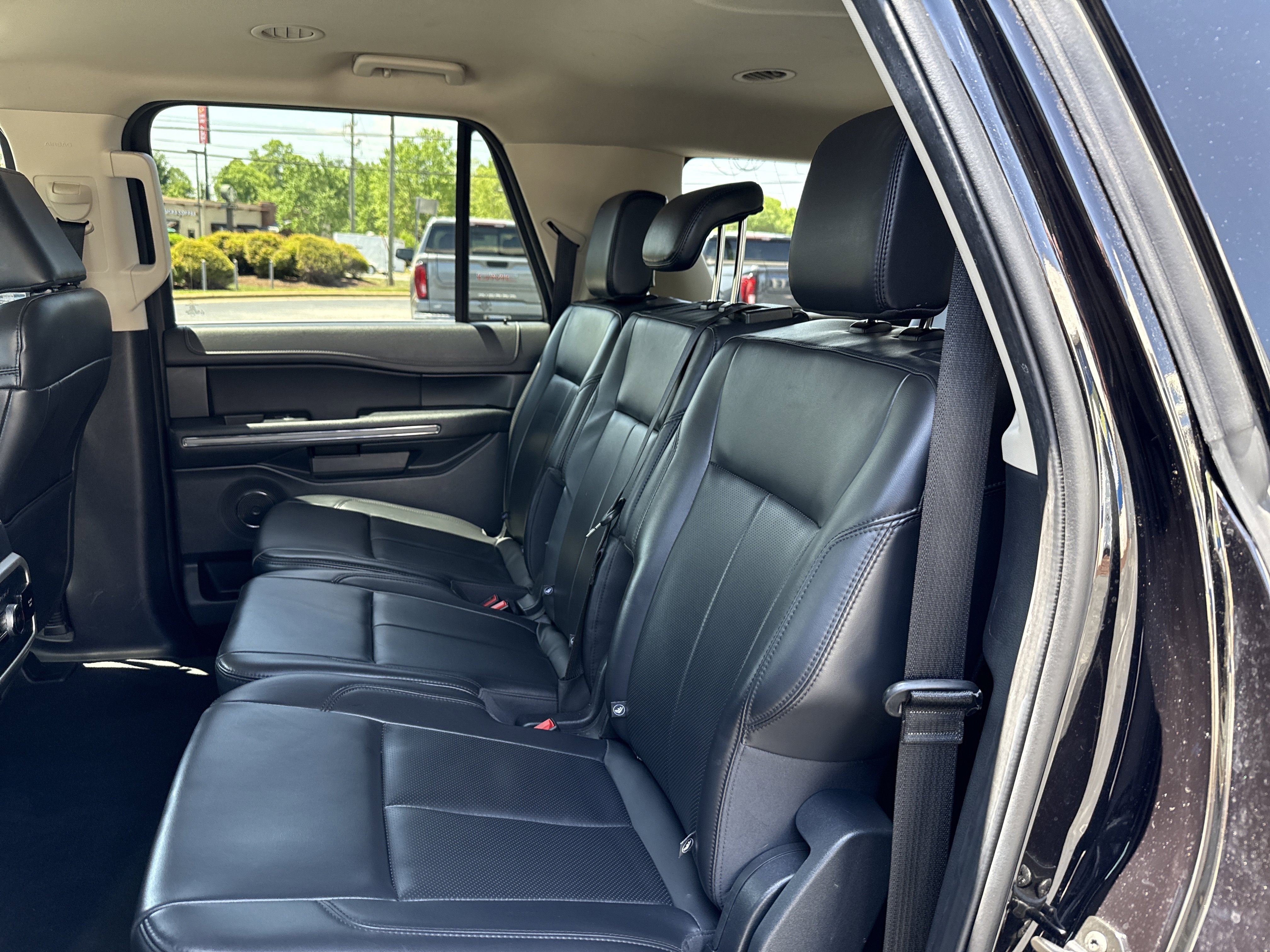 Used 2024 Ford Expedition Max XLT AWD/4WD image 31