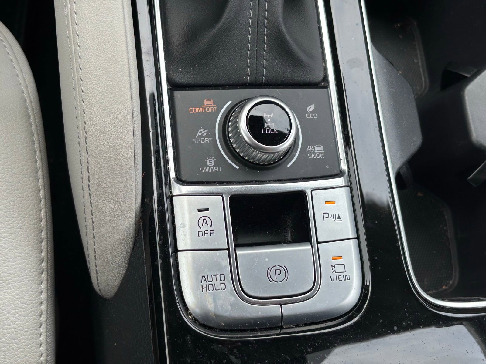 Used 2021 Kia Telluride SX w/ Nightfall Edition Package AWD/4WD image 8