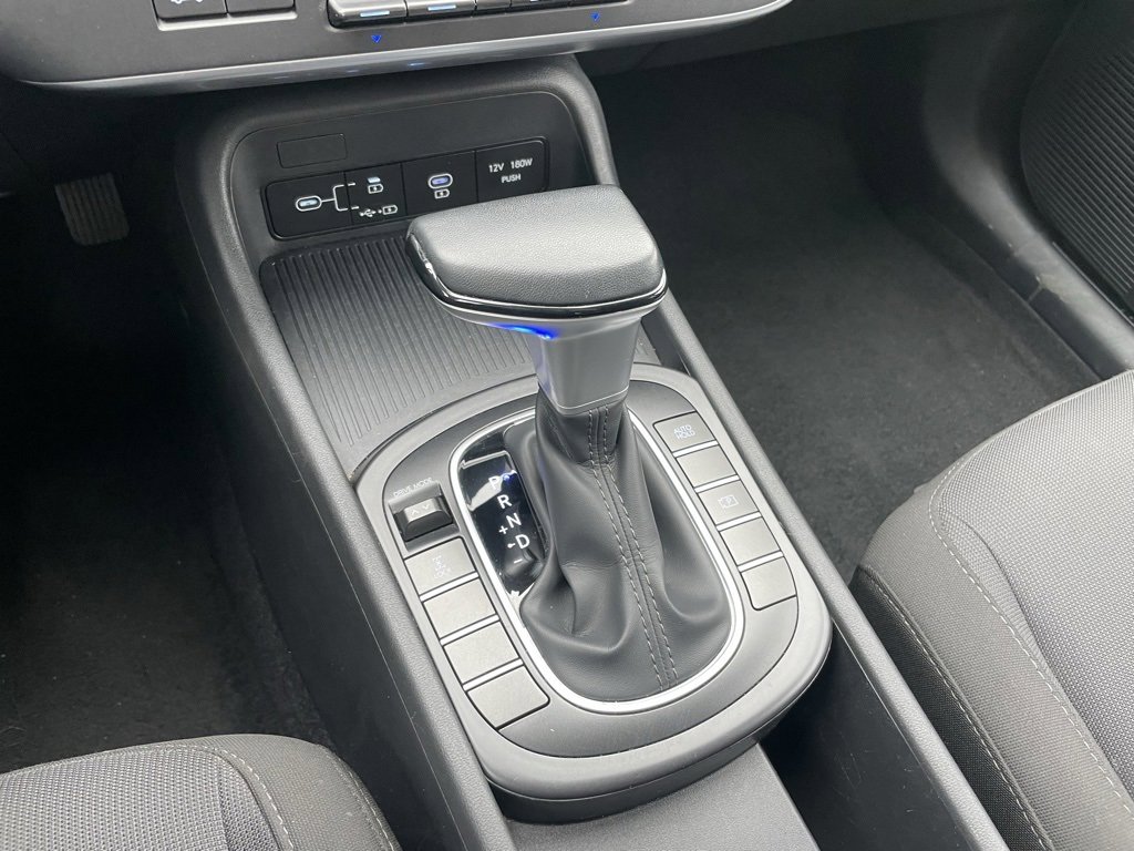 Used 2024 Hyundai Kona SEL image 14