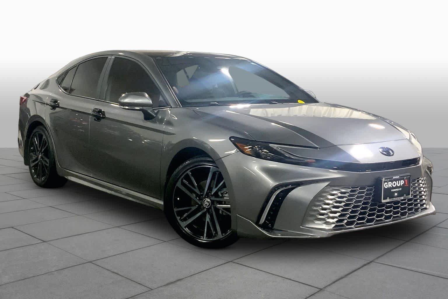 Used 2026 Toyota Camry XSE AWD/4WD image 3