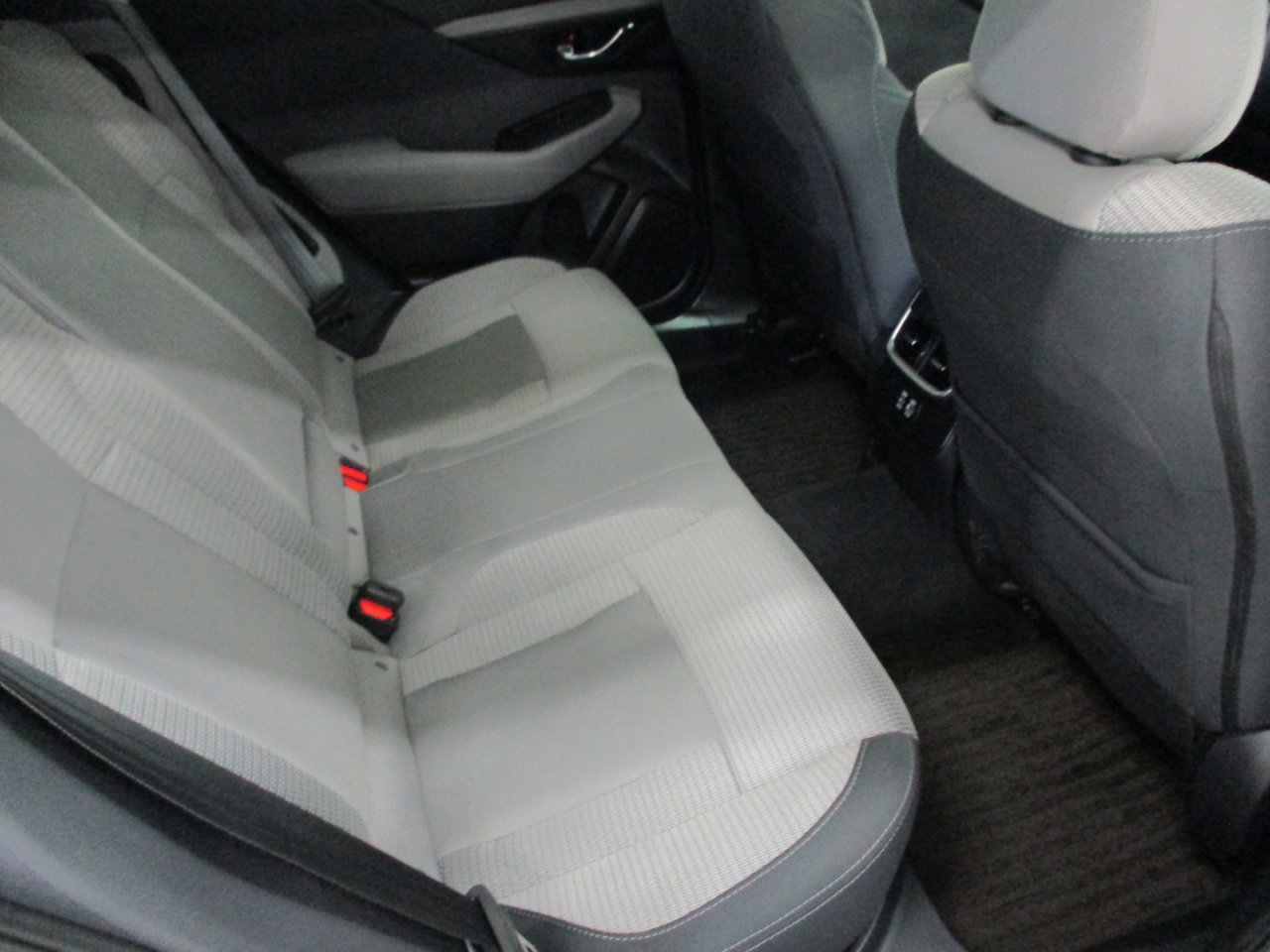 Used 2025 Subaru Outback Premium image 11