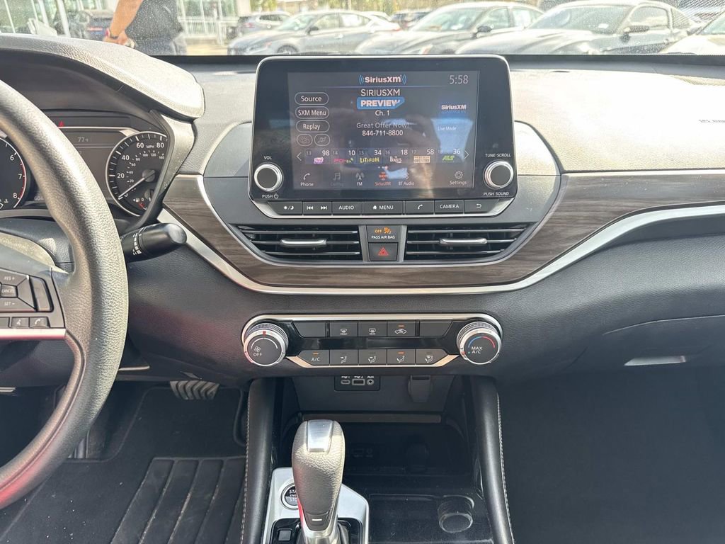 Used 2023 Nissan Altima 2.5 SV image 25