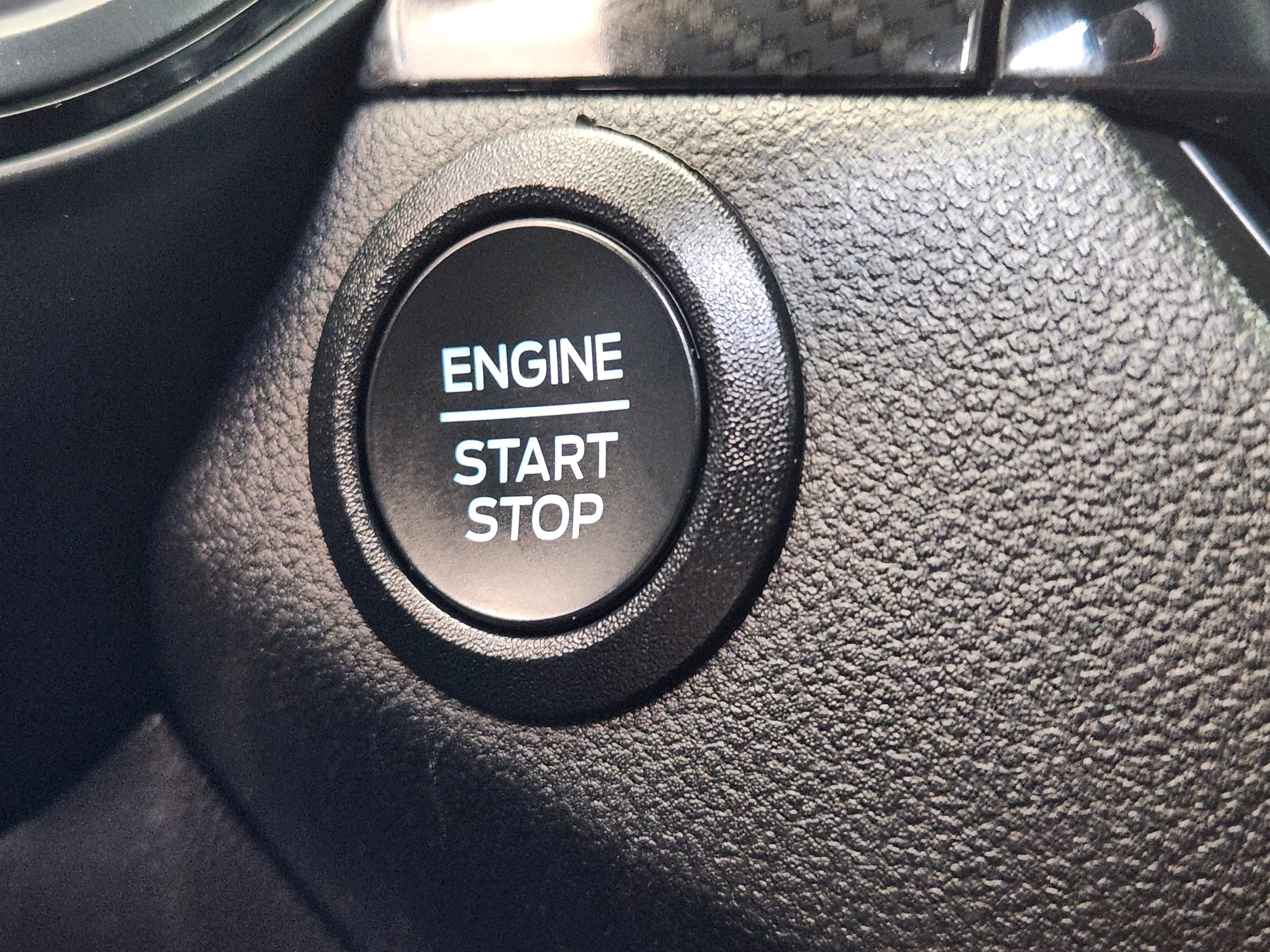 Used 2025 Ford Escape ST-Line FWD image 21