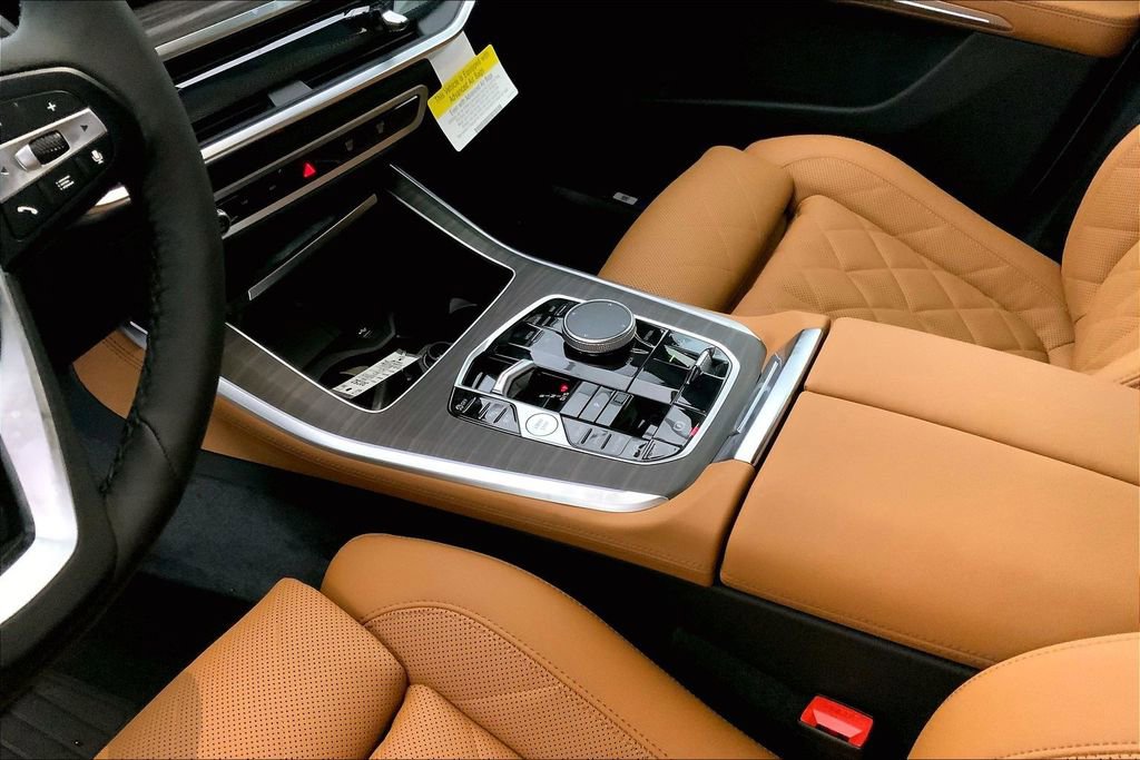 New 2026 BMW X5 xDrive50e w/ Climate Comfort Package image 6