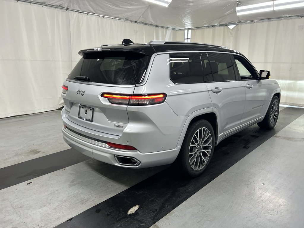 Used 2023 Jeep Grand Cherokee L Summit AWD/4WD image 2
