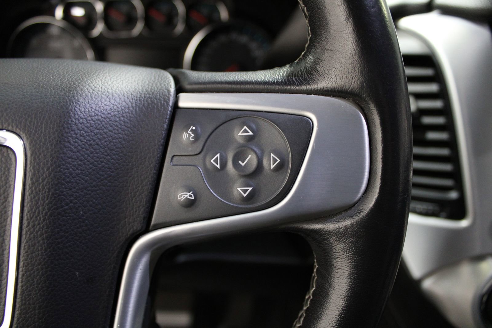 Used 2019 GMC Yukon SLT image 27