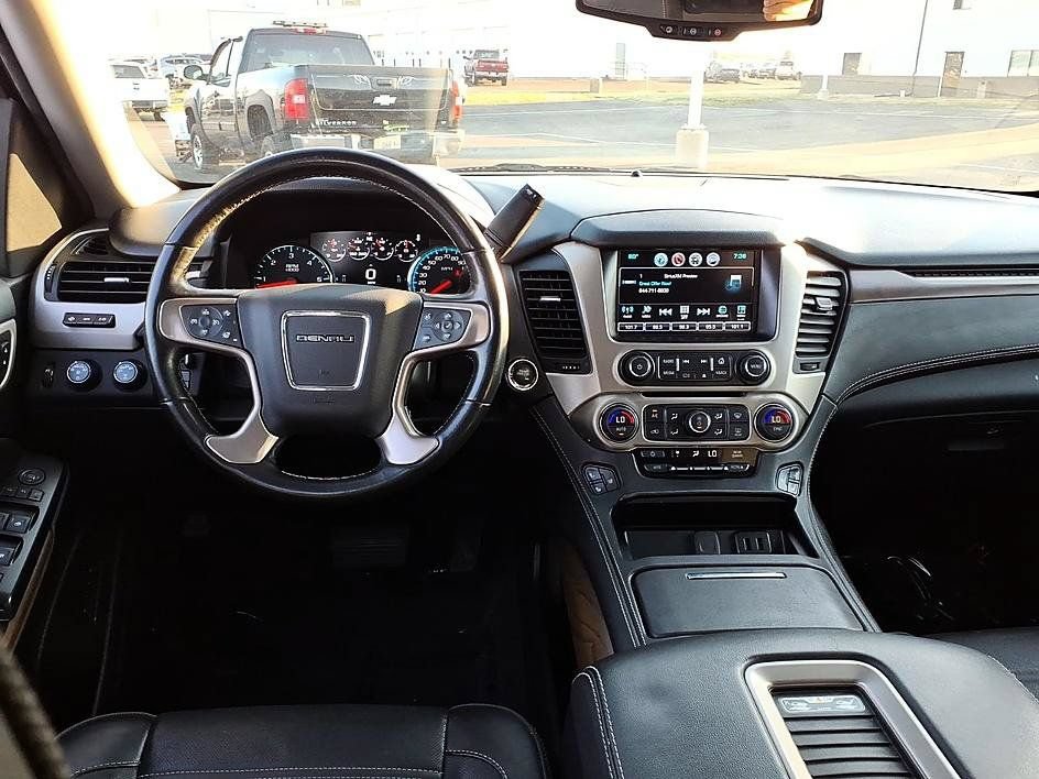 Used 2020 GMC Yukon Denali AWD/4WD image 25