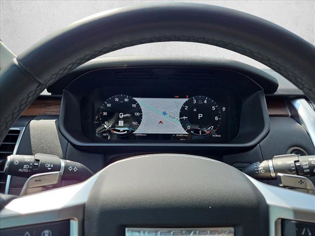 Used 2024 Land Rover Discovery S AWD/4WD image 11