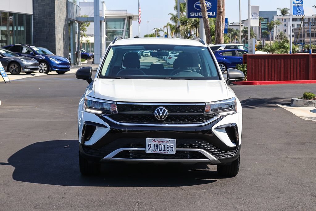 Used 2023 Volkswagen Taos S FWD image 2