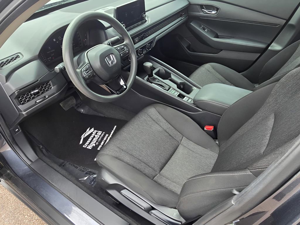 Used 2025 Honda Accord LX image 15
