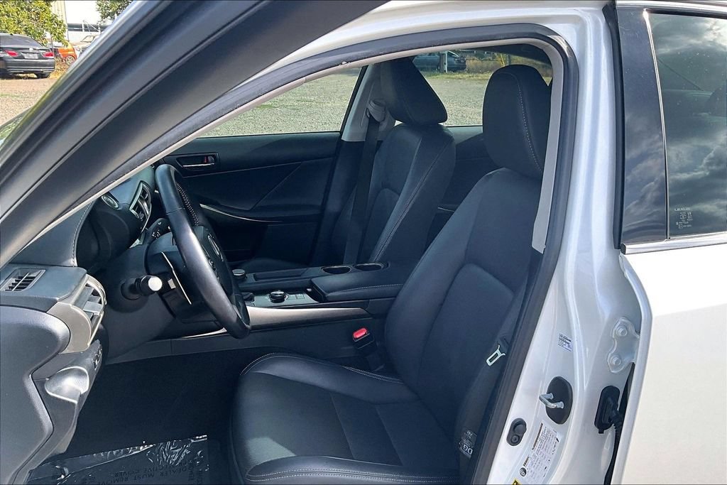 Used 2014 Lexus IS 250 RWD image 9
