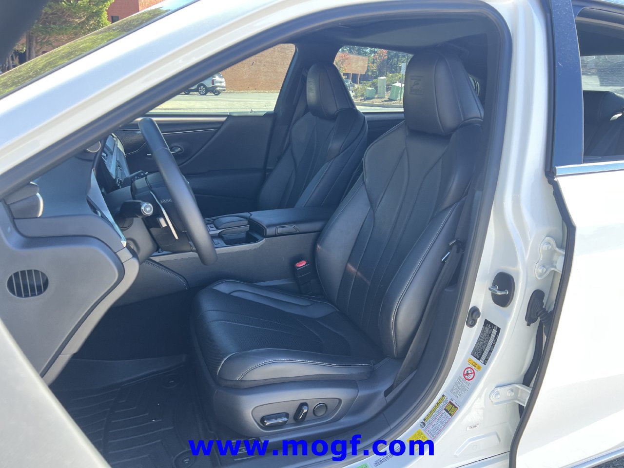 Used 2019 Lexus ES 350 F Sport w/ Accessory Package 2 FWD image 20