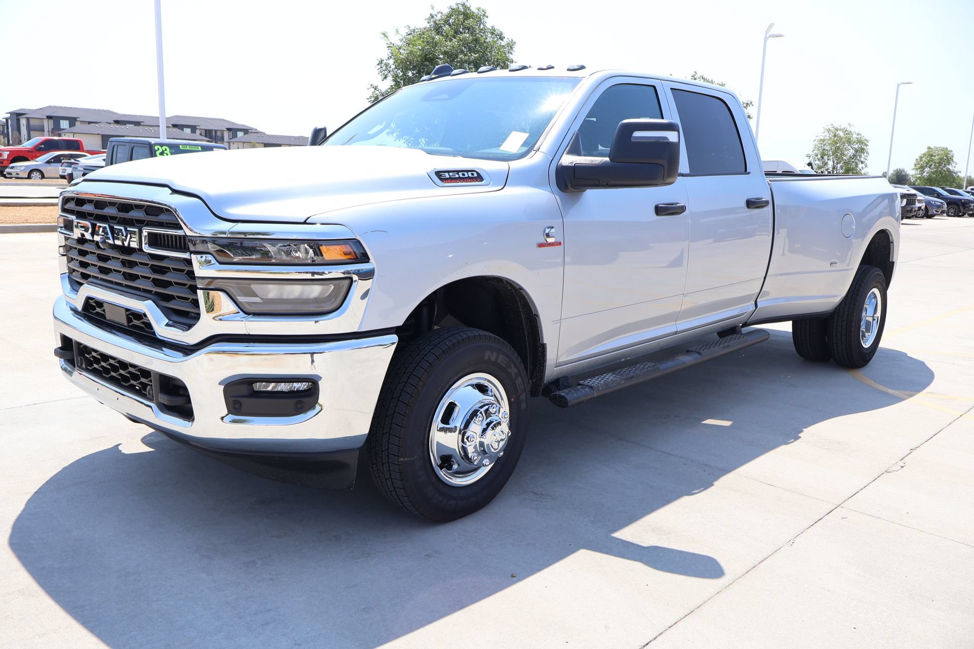 New 2026 RAM 3500 Tradesman AWD/4WD image 10