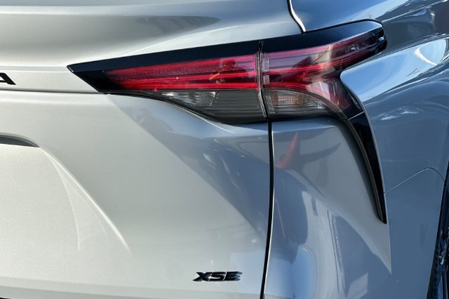 Certified 2025 Toyota Sienna XSE w/ XSE Premium Package AWD/4WD image 28
