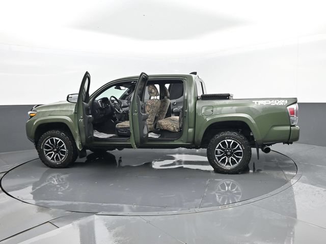 Used 2021 Toyota Tacoma TRD Sport w/ Technology Package AWD/4WD image 28