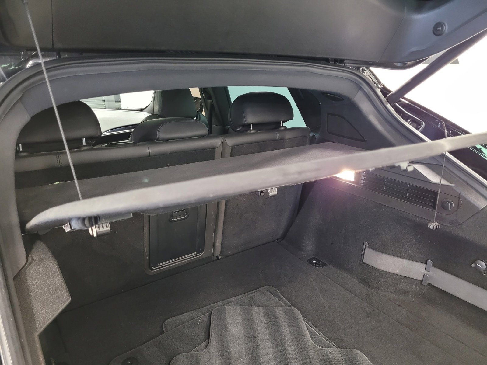 Used 2018 Maserati Levante GranSport image 52