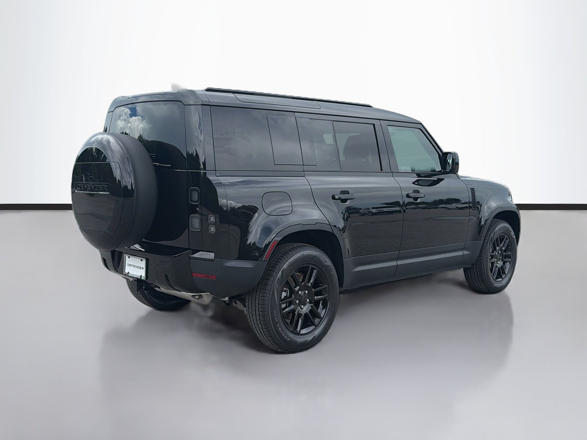 New 2026 Land Rover Defender 110 S AWD/4WD image 5