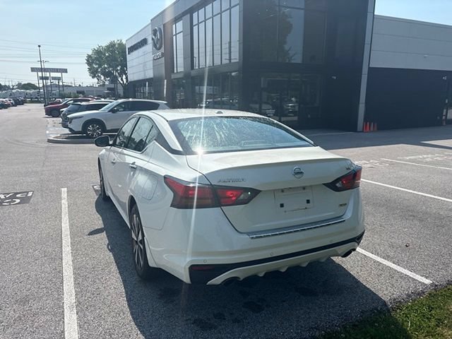 Used 2022 Nissan Altima 2.5 SL AWD/4WD image 7