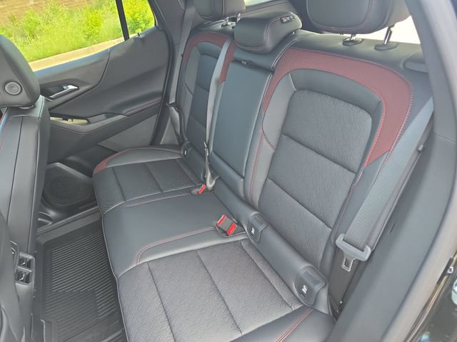 New 2027 Chevrolet Equinox RS w/ Convenience Package III AWD/4WD image 15