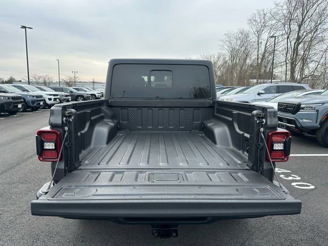 Used 2024 Jeep Gladiator Mojave w/ Safety Group image 15