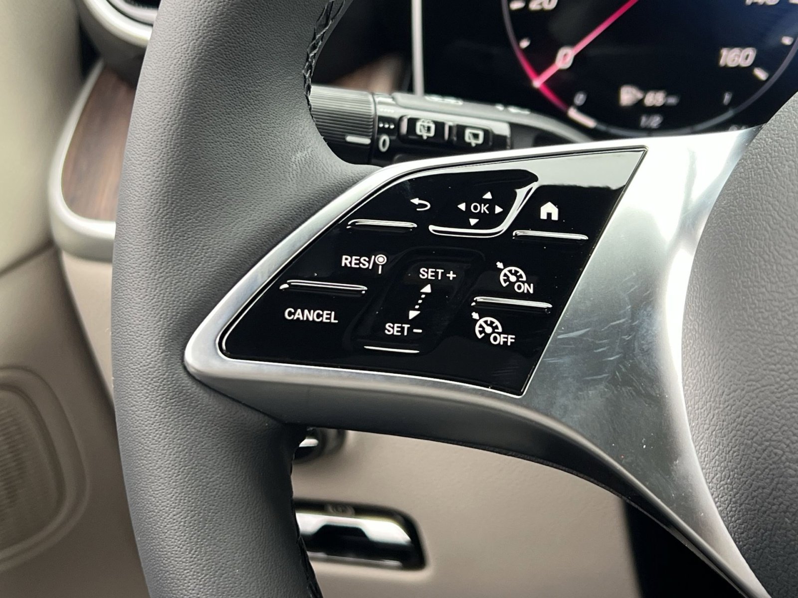 New 2026 Mercedes-Benz GLC 300 4MATIC image 30