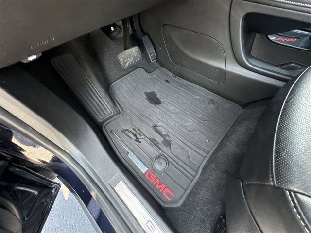 Certified 2021 GMC Acadia SLT w/ Trailering Package image 35