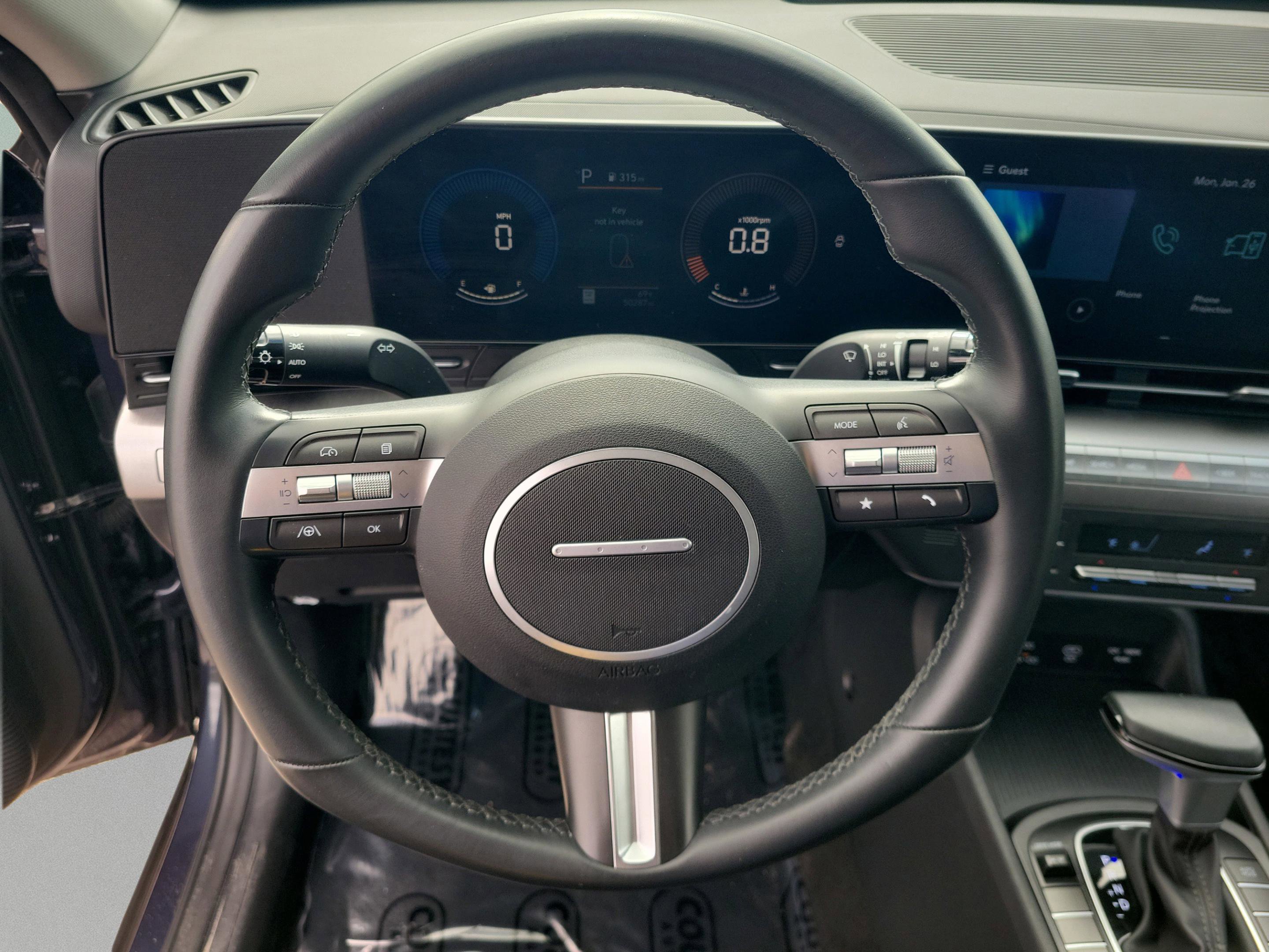 Used 2024 Hyundai Kona SEL image 17