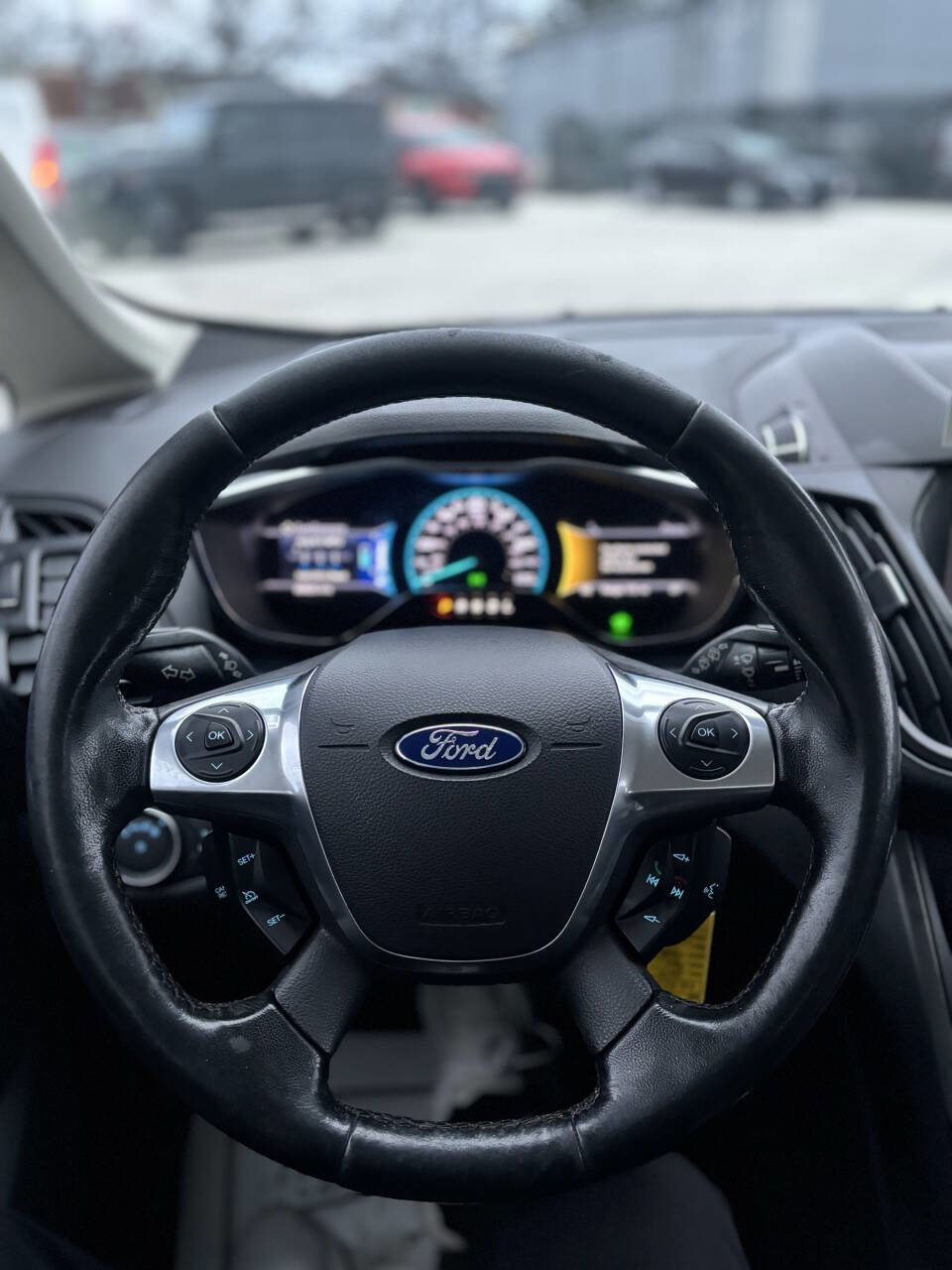 Used 2017 Ford C-MAX Energi SE w/ Equipment Group 401A image 11