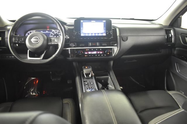 Used 2022 Nissan Pathfinder SL w/ SL Black Package AWD/4WD image 30