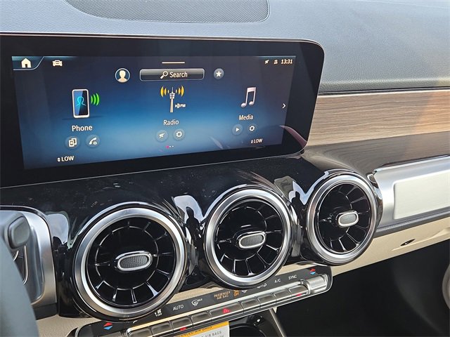 New 2026 Mercedes-Benz GLB 250 4MATIC image 12