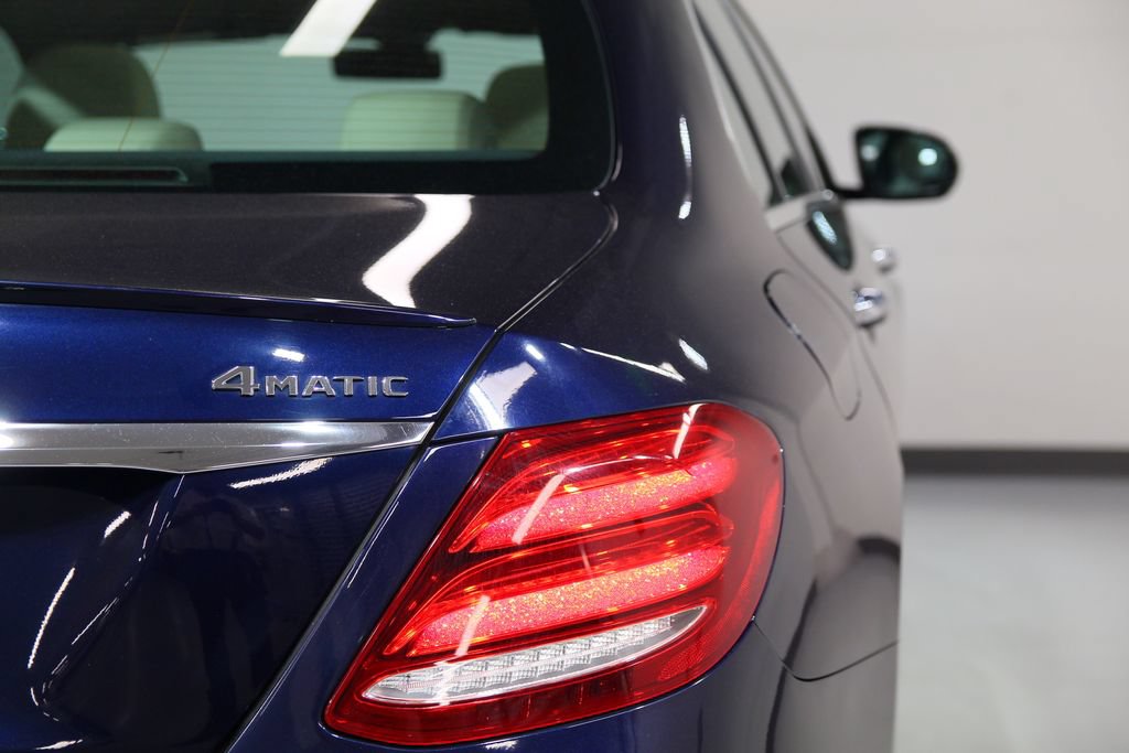 Certified 2019 Mercedes-Benz E 300 4MATIC image 15