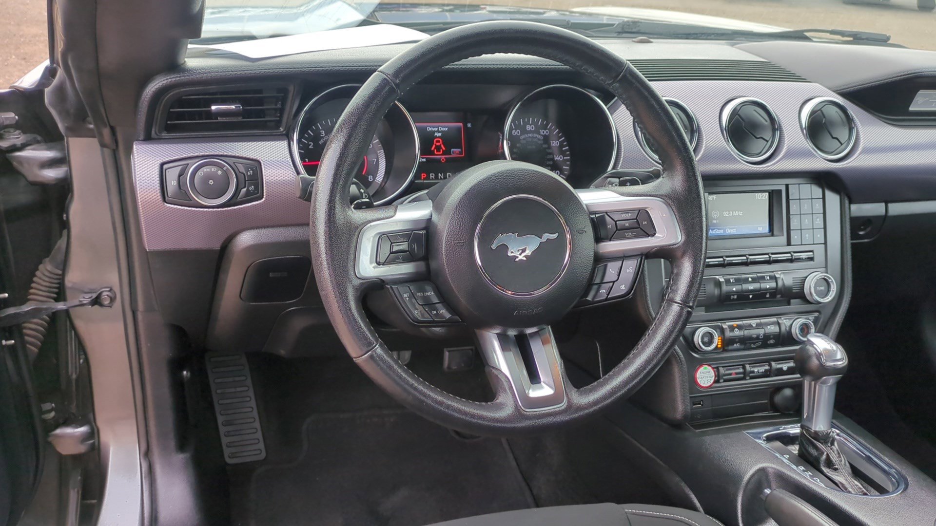 Used 2017 Ford Mustang Coupe image 16