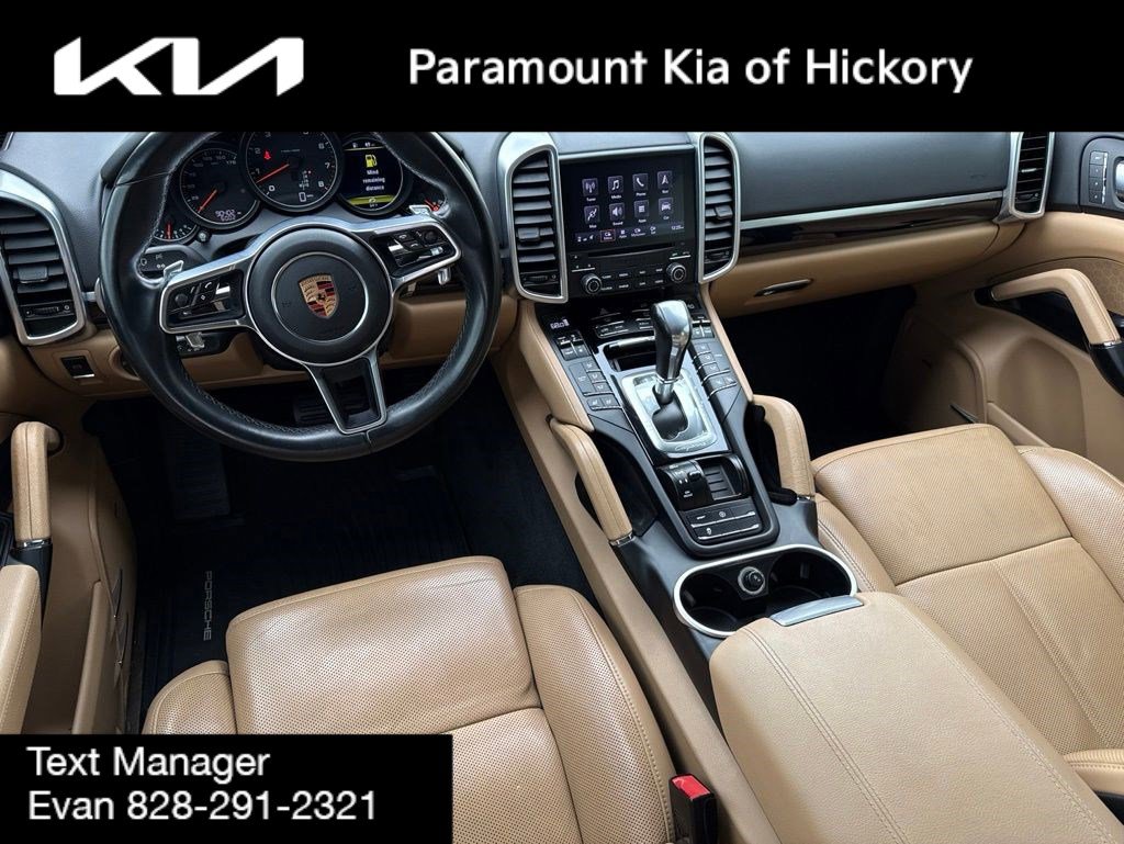 Used 2017 Porsche Cayenne Platinum Edition AWD/4WD image 17